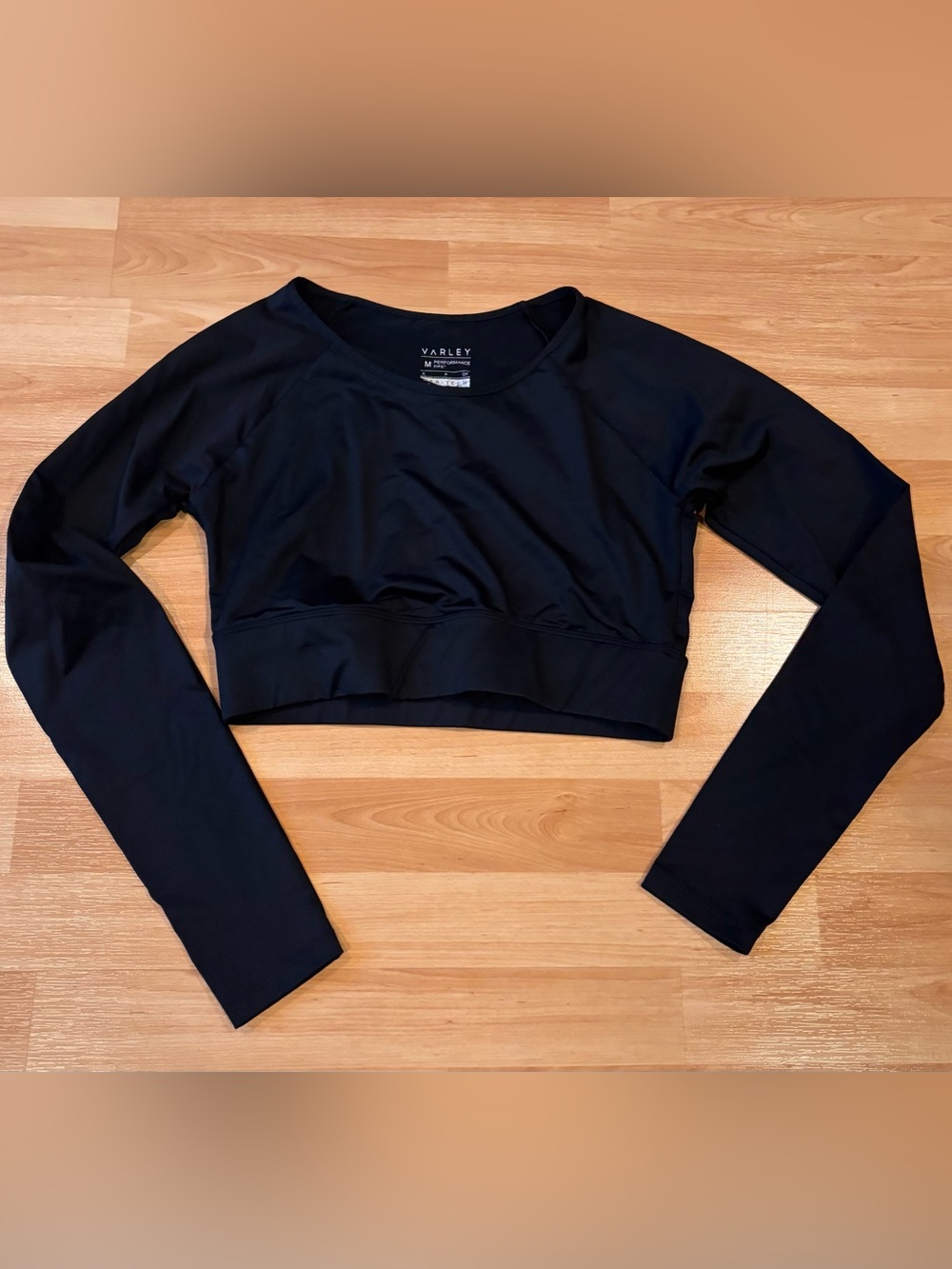 Varley Black Long-Sleeve Performance Crop Top